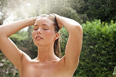 《少女前线2：追放》公测开启 多平台进度互通